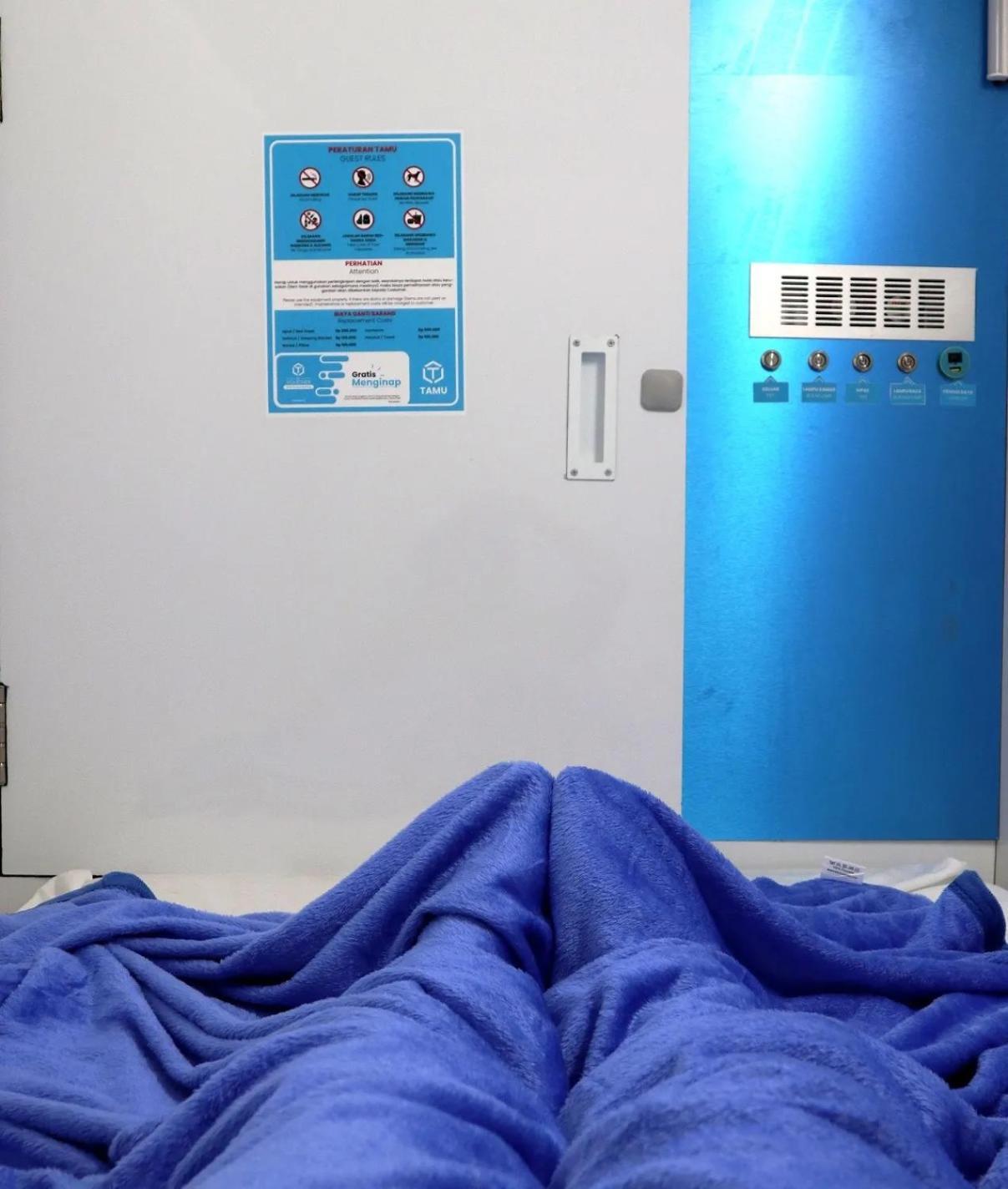 Tamu Capsule Hotel Kejayan Exterior foto